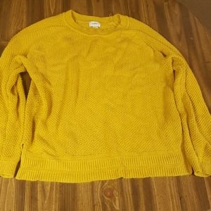 Mustatd Cable Knit Sweater